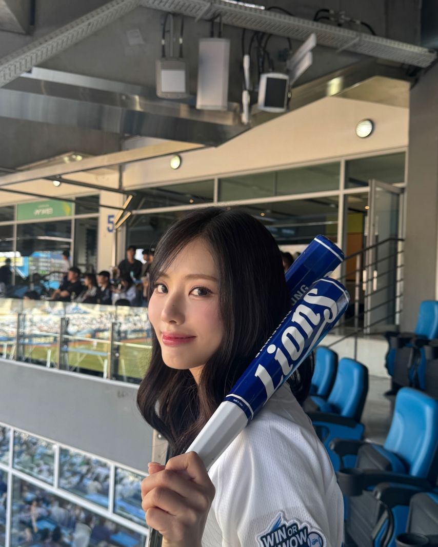 프로미스나인 송하영,박지원1_3.jpg