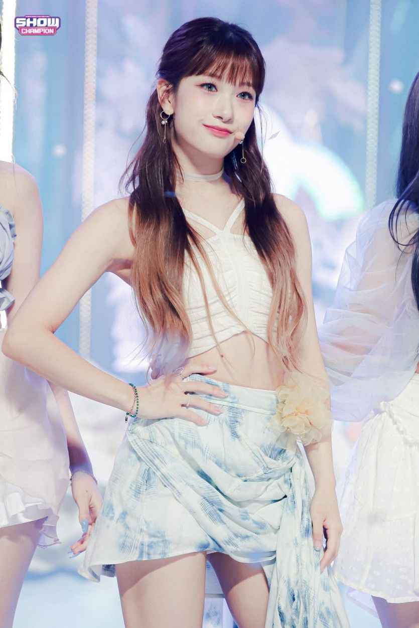 프로미스나인 이서연1_1.jpg