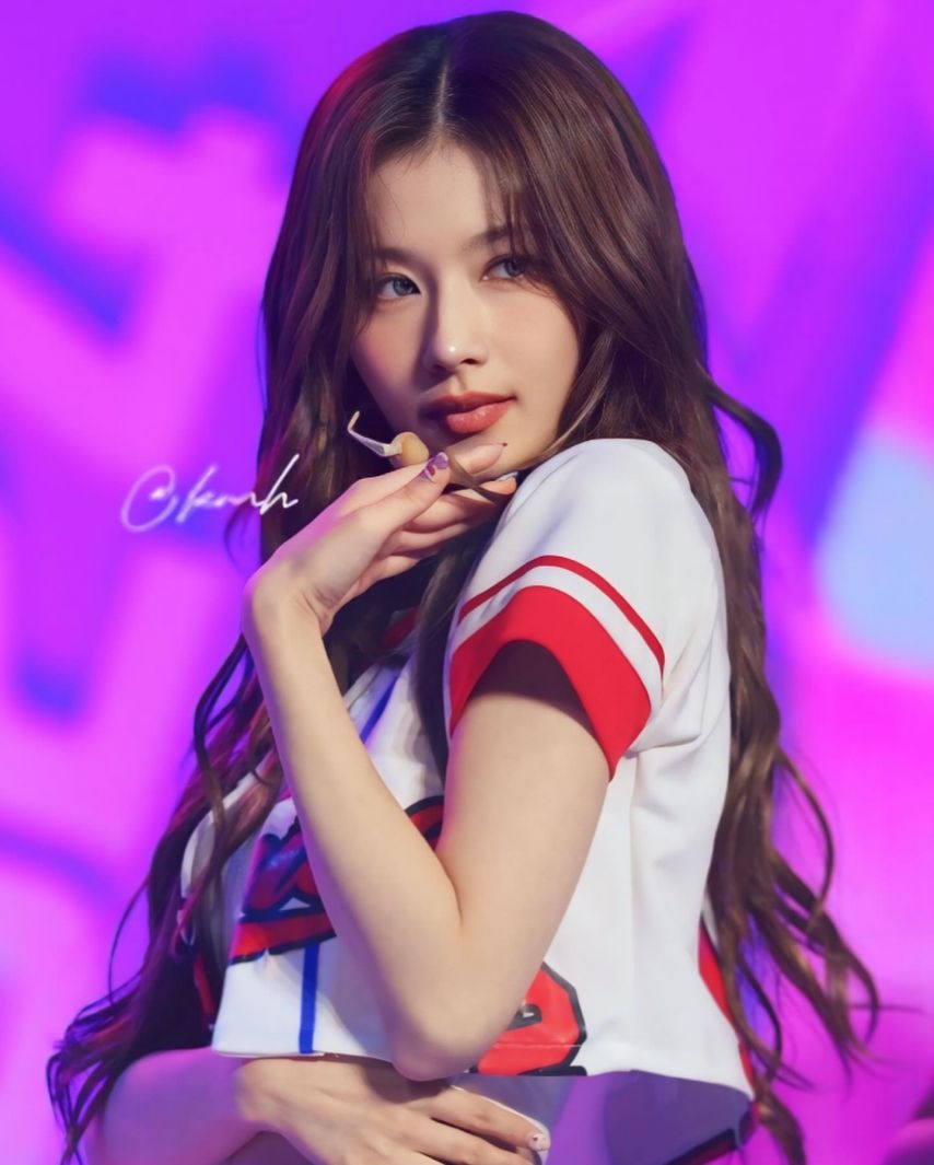 트와이스 사나1_8.jpg