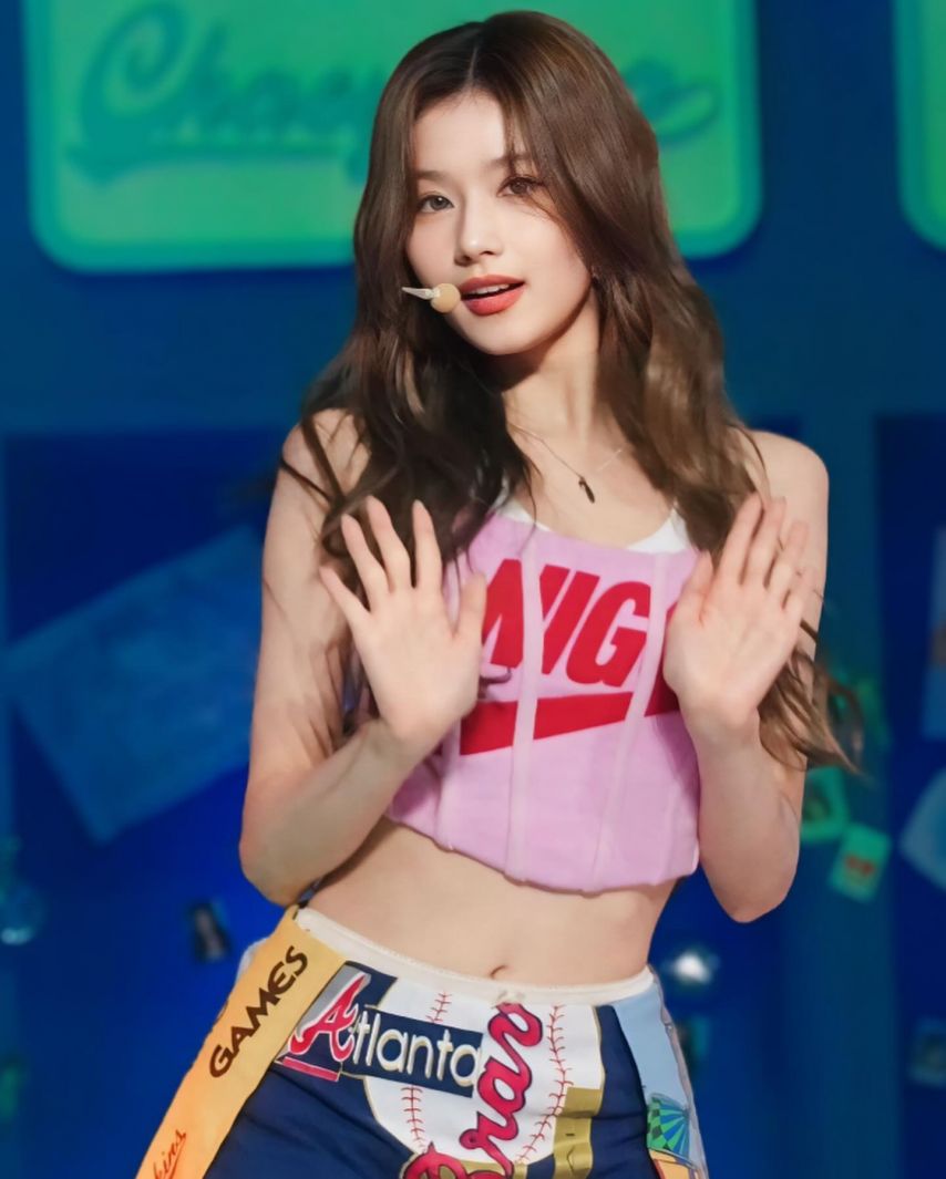 트와이스 사나1_7.jpg