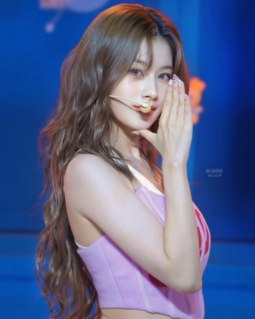 트와이스 사나1_2.jpg