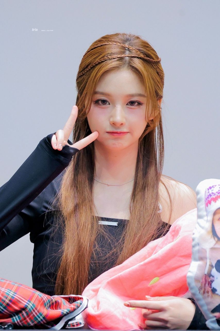엔믹스 설윤1_2.jpg