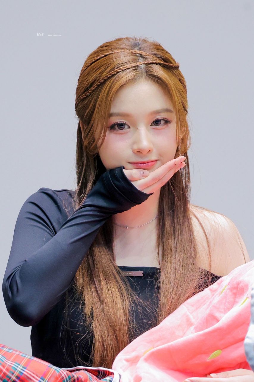 엔믹스 설윤1_6.jpg