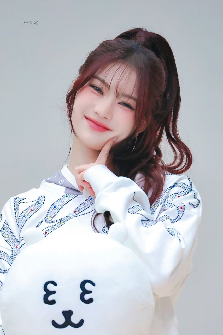 스테이씨 아이사1_1.jpg