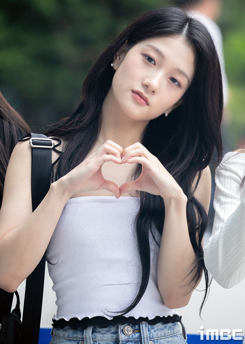 프로미스나인 이서연1_3.jpg