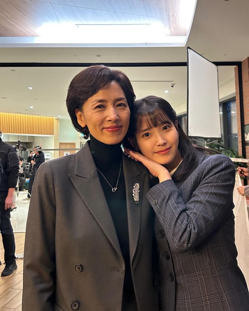 아이유1_12.jpg