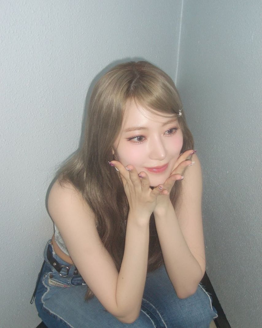 르세라핌 사쿠라,허윤진,카즈하1_19.jpg