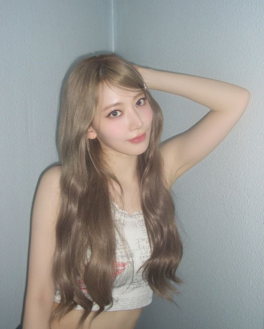 르세라핌 사쿠라,허윤진,카즈하1_17.jpg