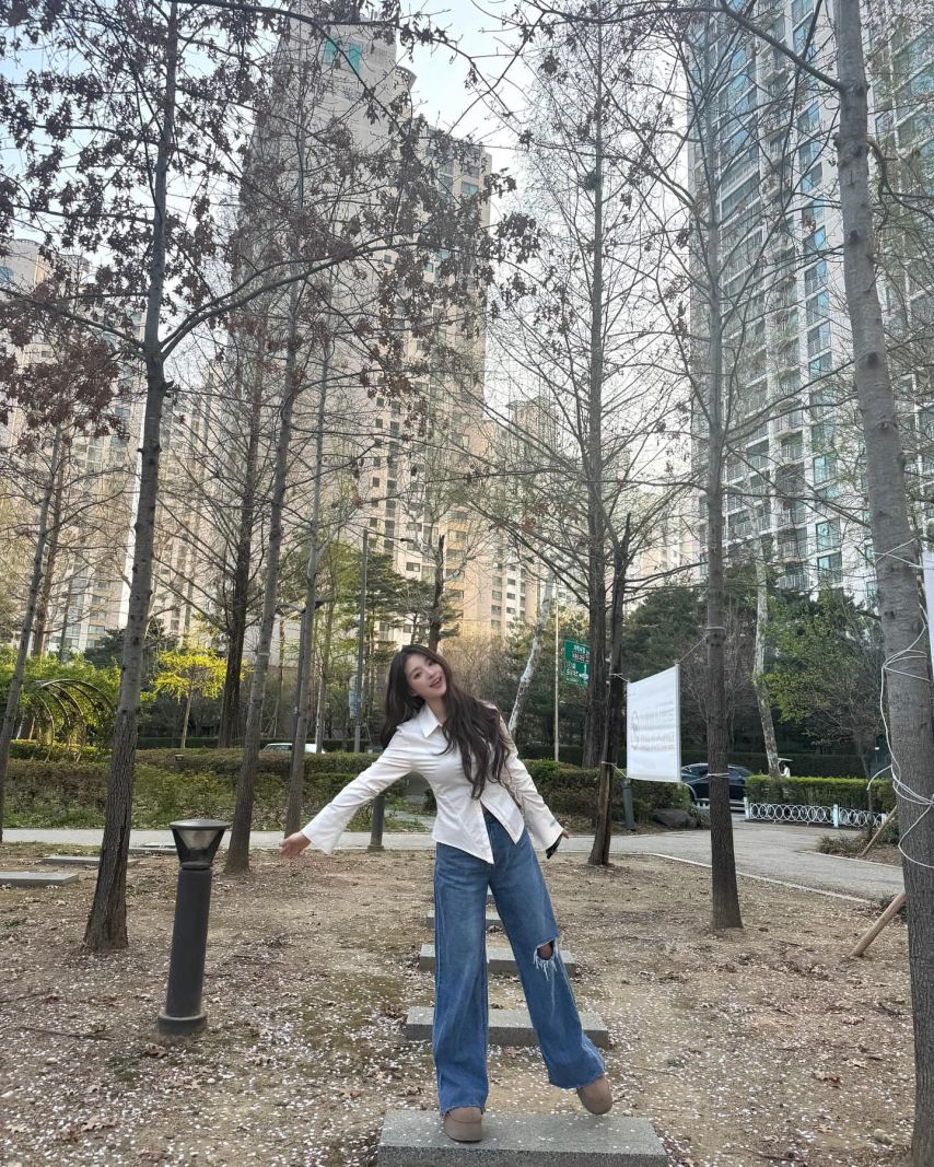 프로미스나인 이나경1_6.jpg
