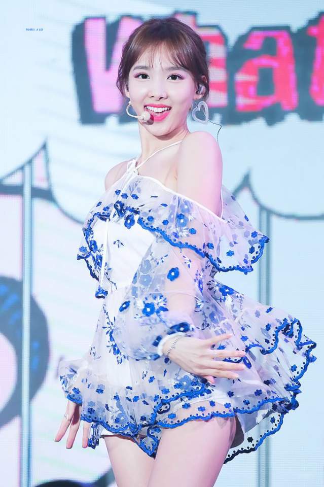트와이스 나연1_3.jpg