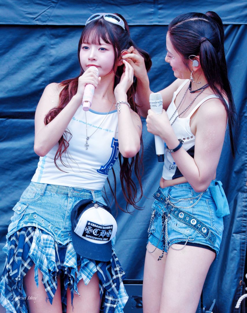 [아이브] 안유진&레이1_3.jpg