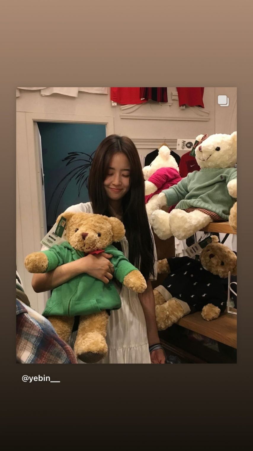 최예빈 insta 곰돌이 인형 모자 펜던트1_14.jpg