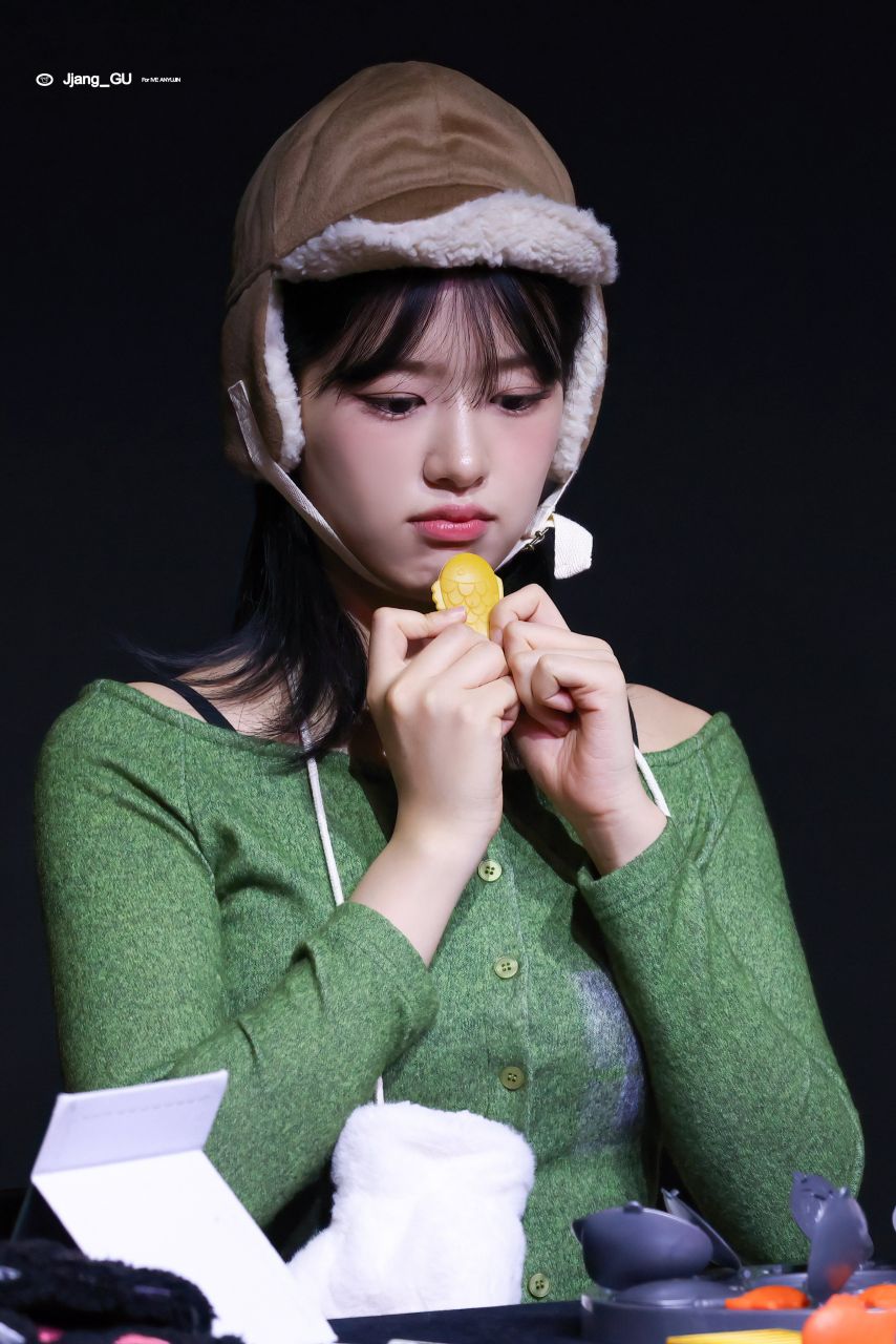 어제 아이브 안유진1_3.jpg