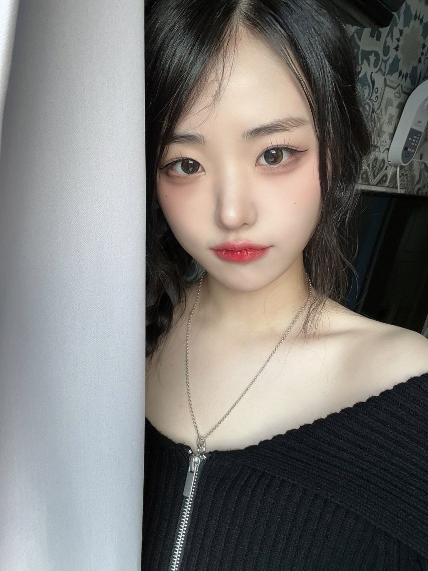 [QWER] 히나1_1.jpg