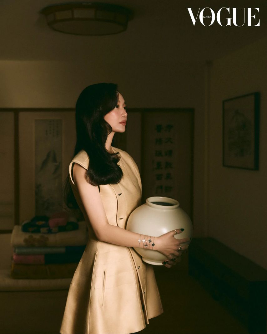 신민아 보그 화보 고화질1_6.jpg