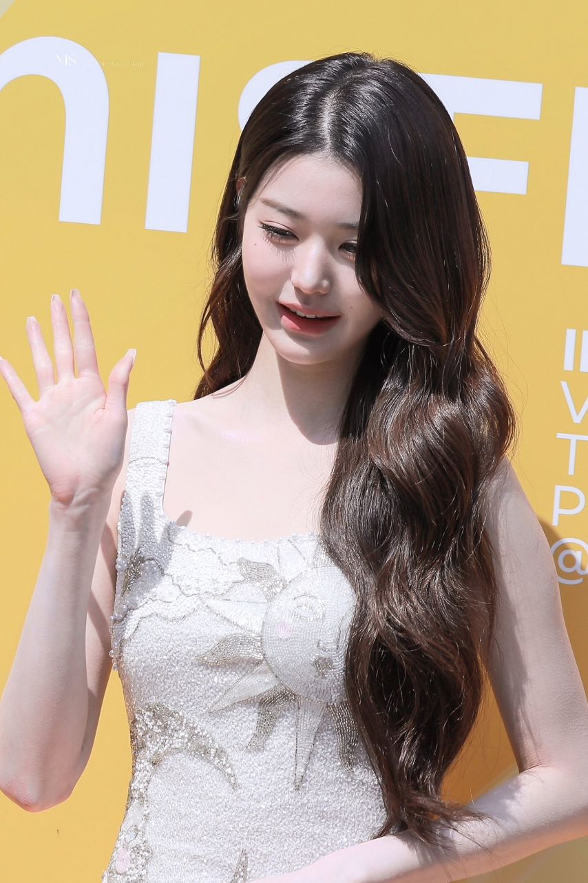 아이브 장원영1_6.jpg