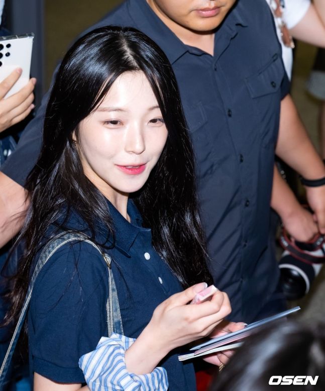 프로미스나인 백지헌1_3.jpg