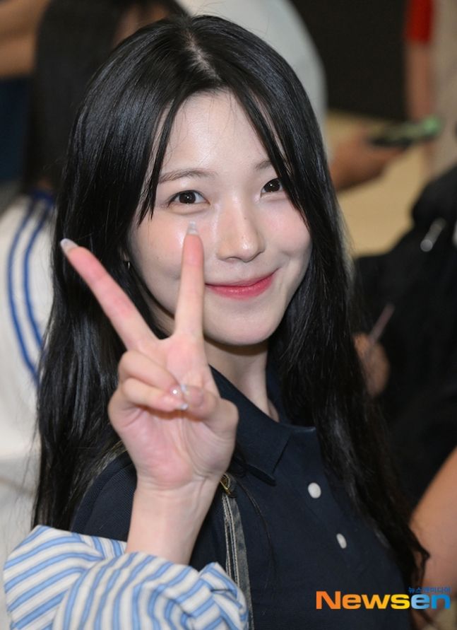 프로미스나인 백지헌1_1.jpg