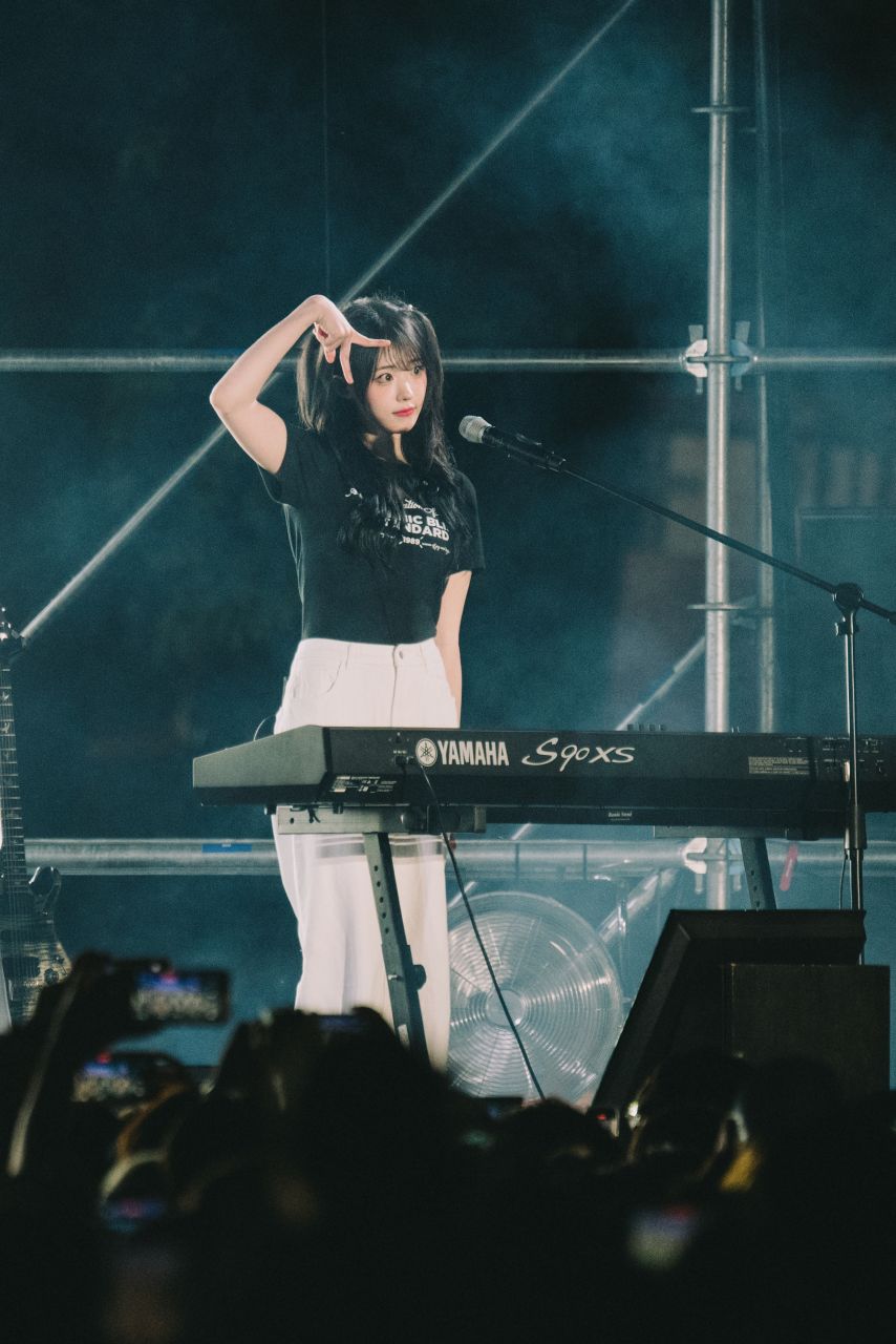 QWER 히나1_1.jpg