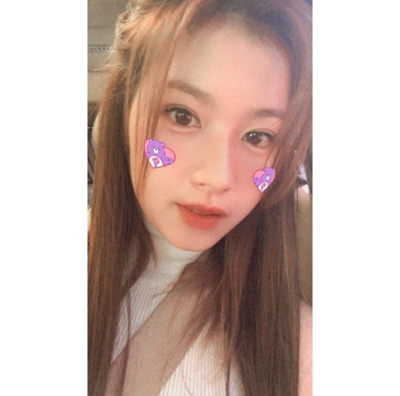트와이스 사나1_4.jpg