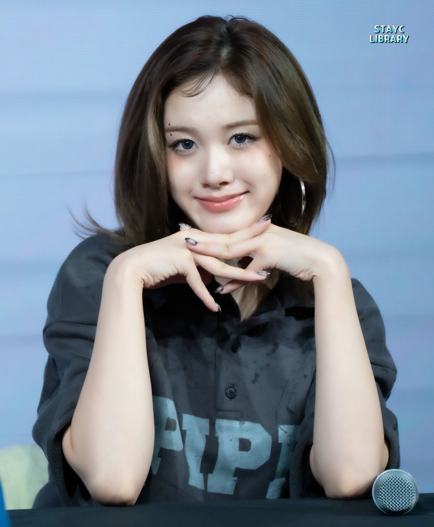 스테이씨 재이1_1.jpg