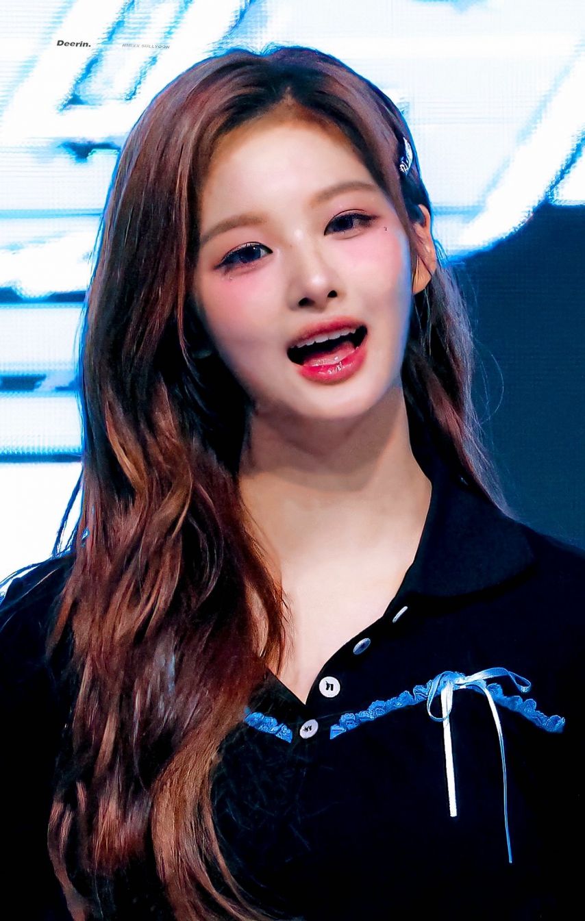 최근 대학축제에서의 엔믹스 설윤 비주얼 모음.jpg1_7.jpg