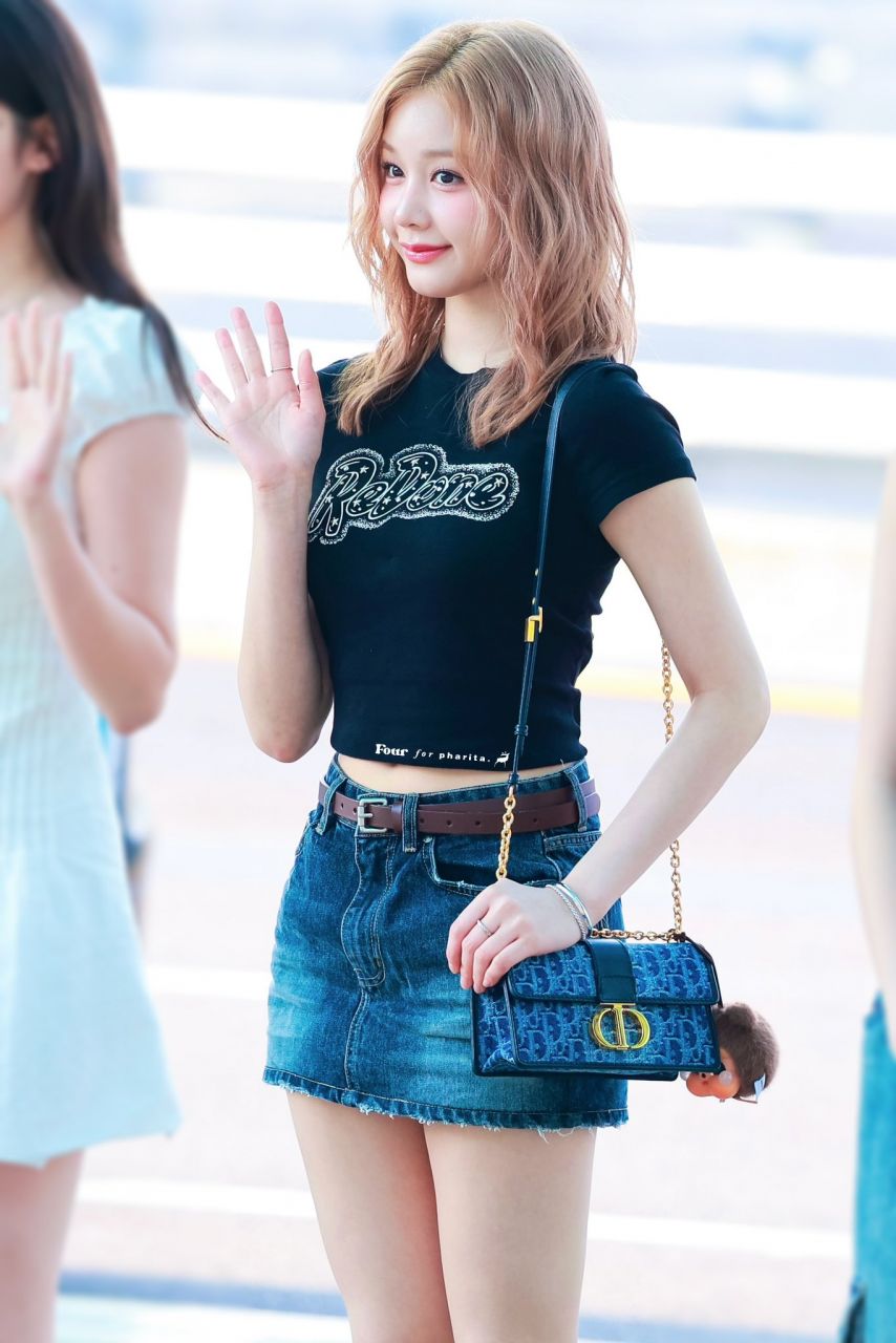 베이비몬스터 파리타1_5.jpg