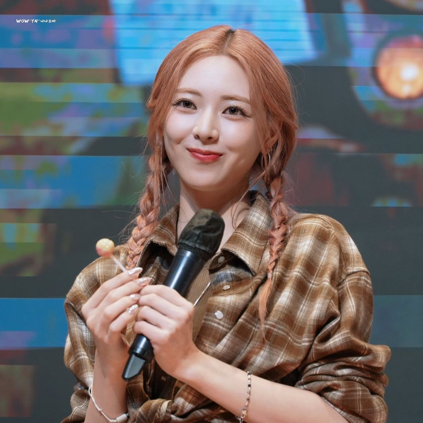 ITZY 유나1_4.jpg