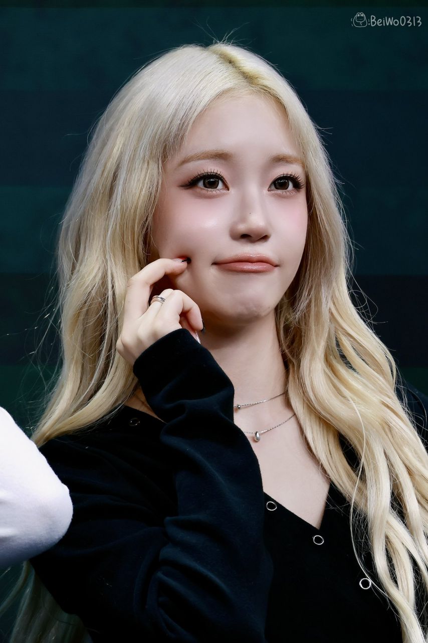 스테이씨 수민1_3.jpg