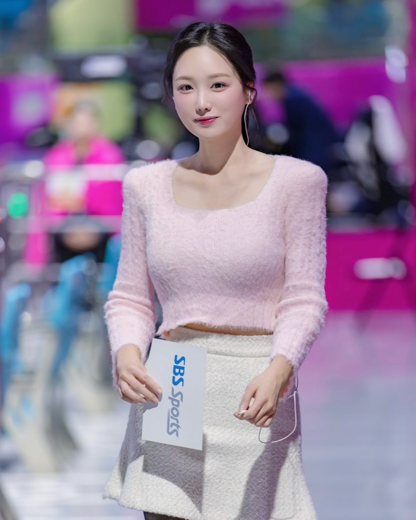 김세연 아나운서1_4.jpg