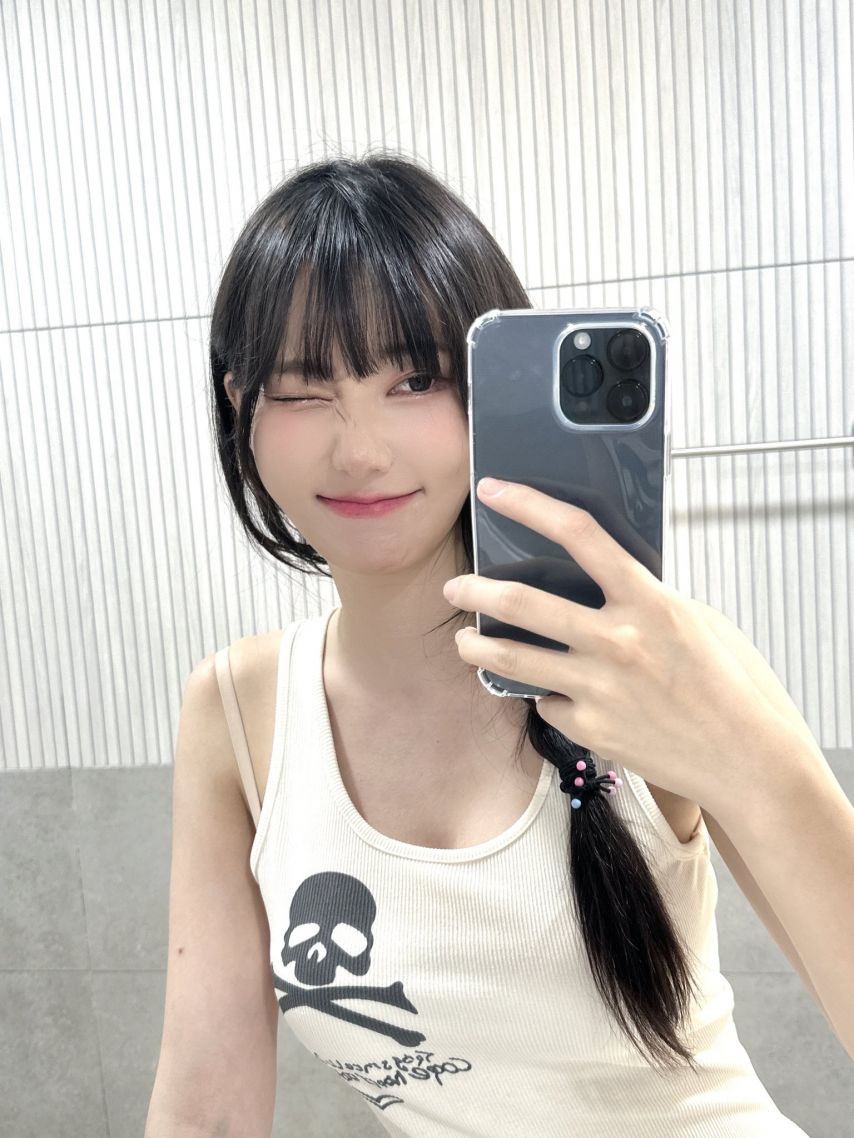[QWER] 마젠타1_3.jpg
