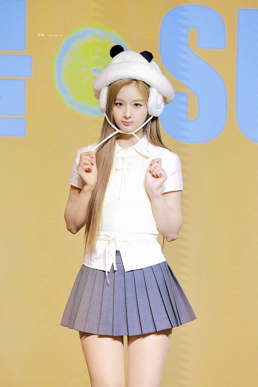엔믹스 설윤1_3.jpg