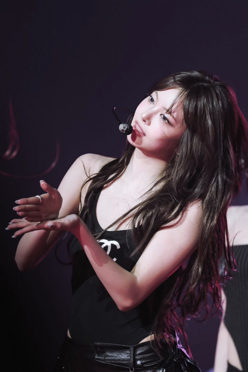 [르세라핌] 하루하루 더 예뻐지는 홍은채1_7.jpg