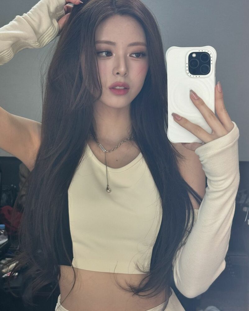 ITZY-유나1_2.jpg