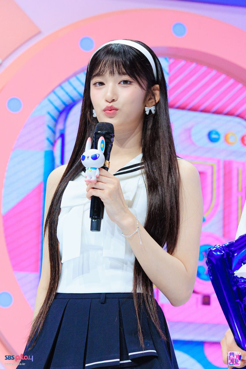 아이브 이서 인기가요 현장포토1_3.jpg