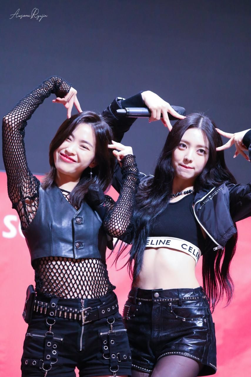 ITZY 류진 & 유나1_6.jpg