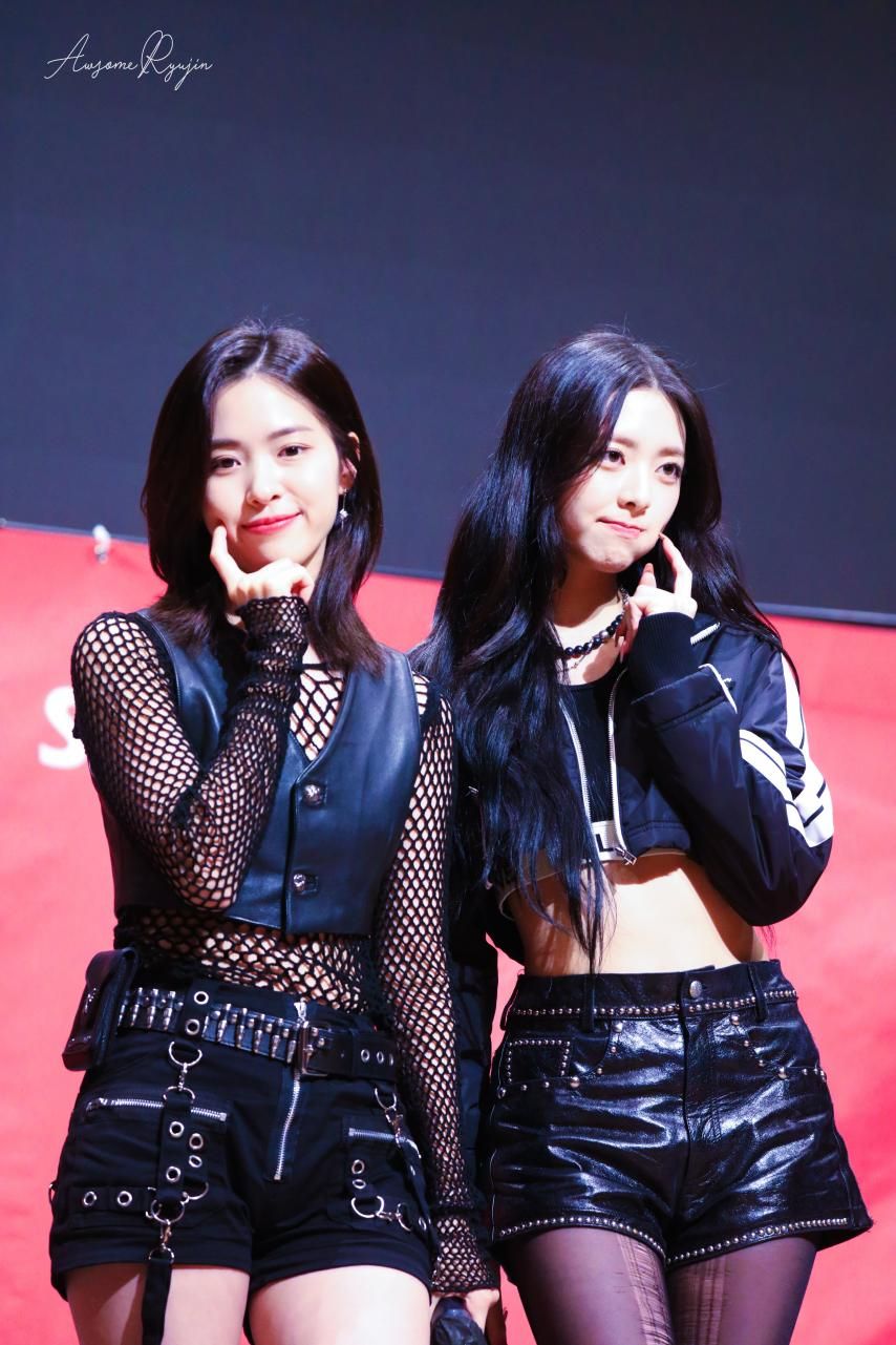 ITZY 류진 & 유나1_5.jpg