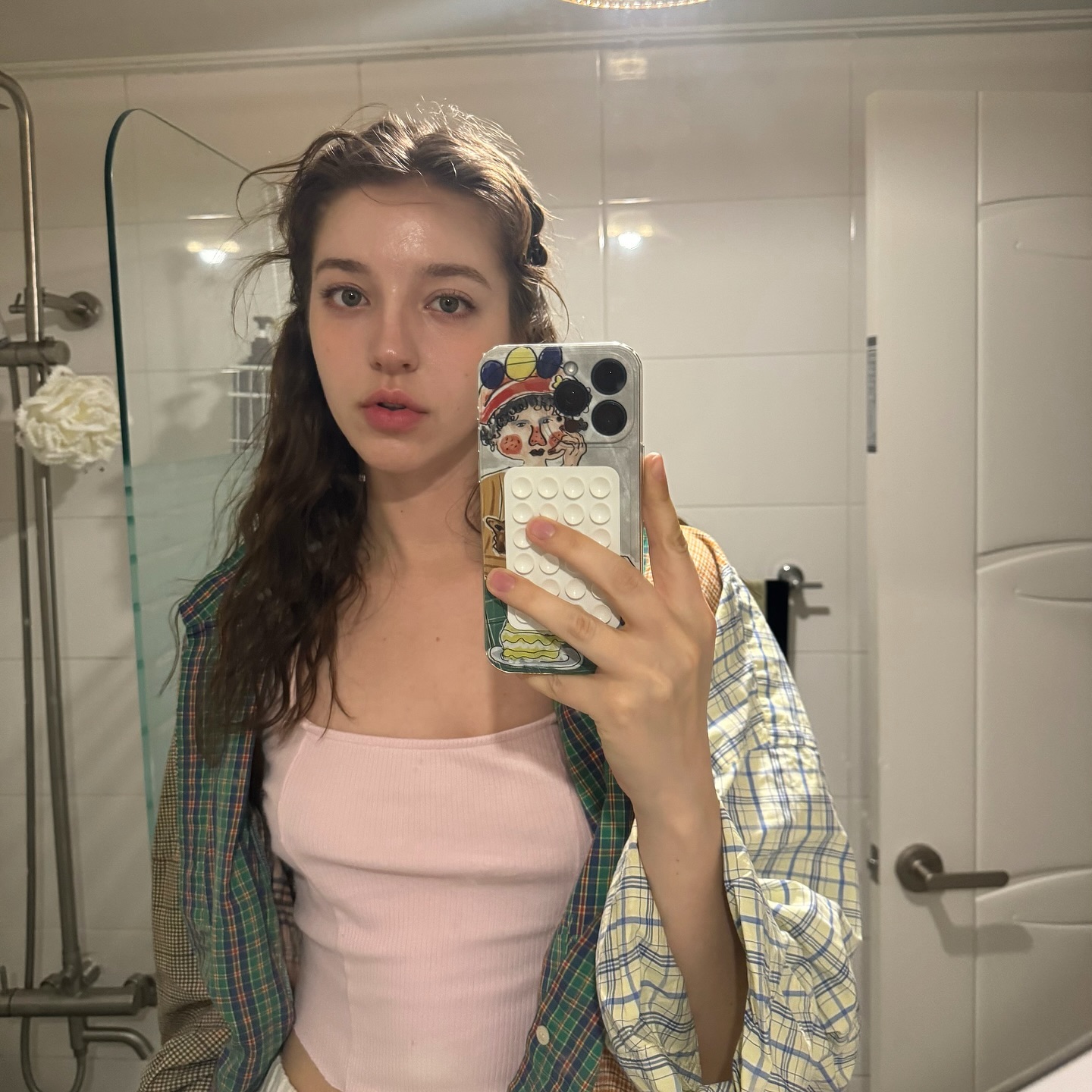 요가하는 안젤리나 다닐로바.gif2_8.jpg