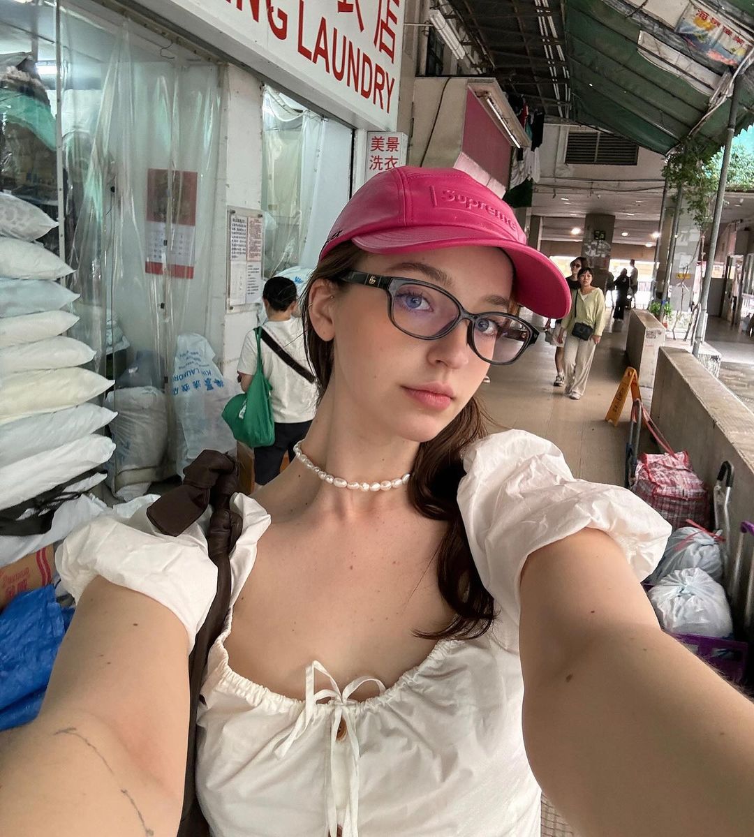 요가하는 안젤리나 다닐로바.gif2_18.jpg