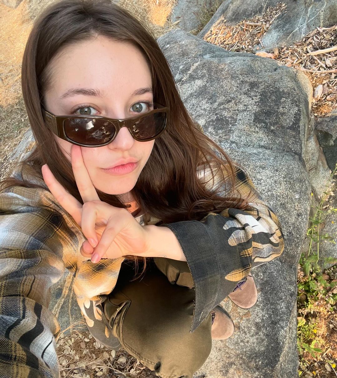 요가하는 안젤리나 다닐로바.gif2_16.jpg