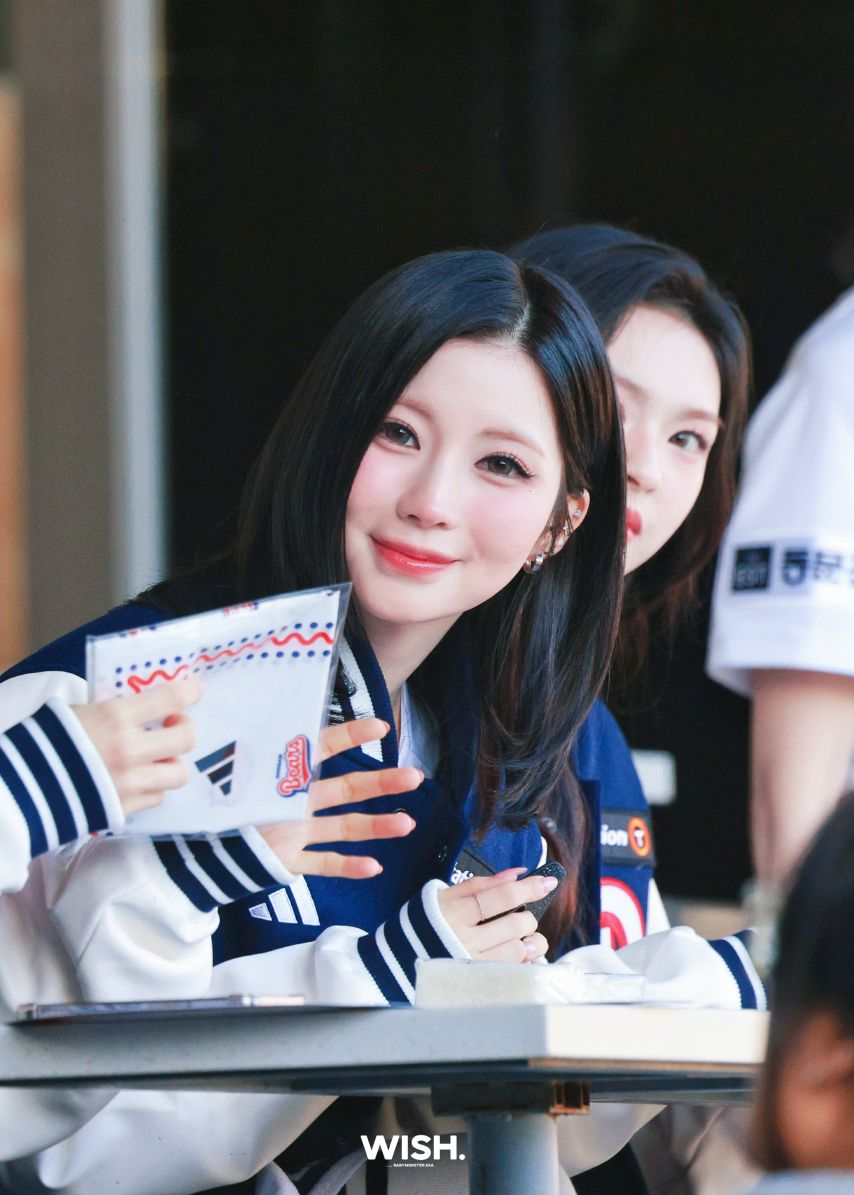 베이비몬스터 아사1_2.jpg
