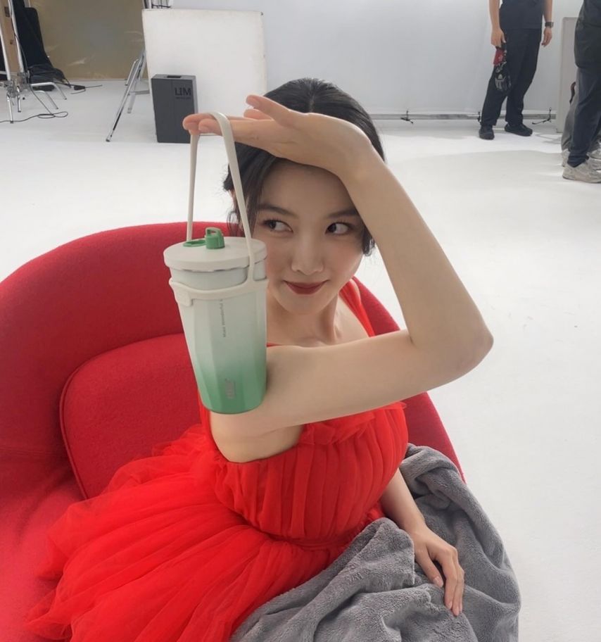 김유정 BobbiBrown1_8.jpg