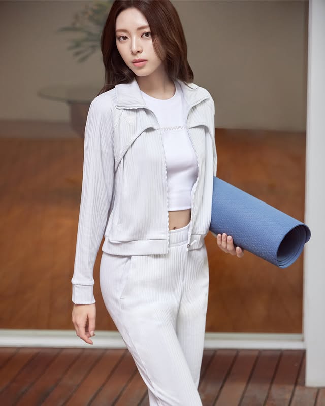 ITZY 유나 다이나핏2_10.jpg
