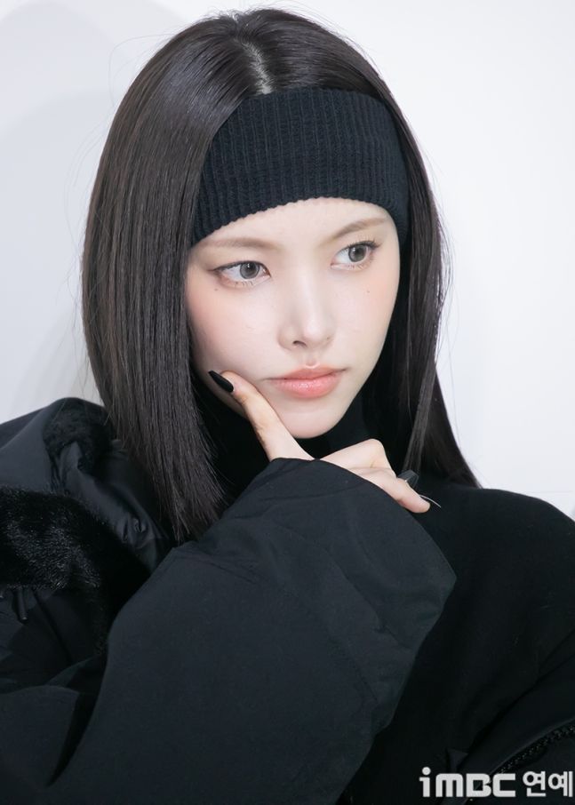 아일릿 윤아1_1.jpg