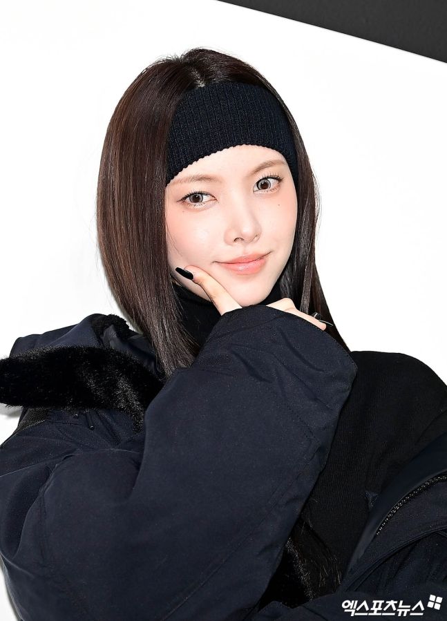 아일릿 윤아1_4.jpg