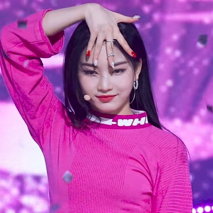 스테이씨 아이사_1.jpg