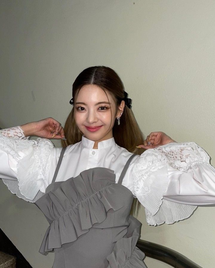ITZY 리아2_1.jpg