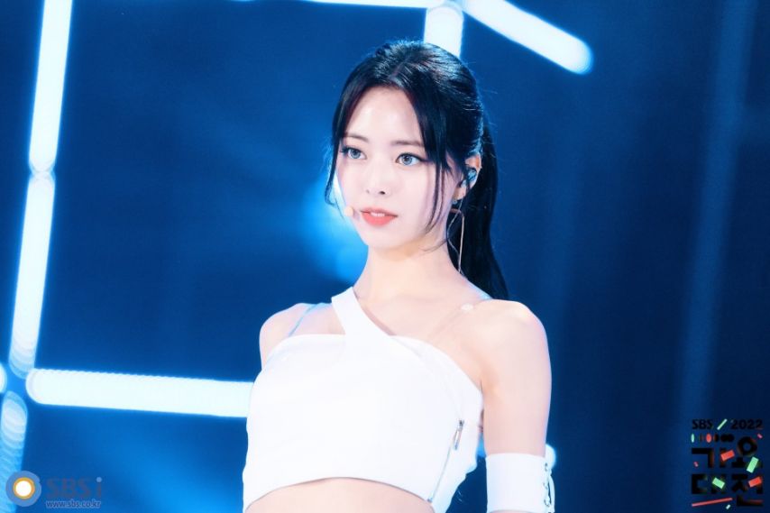 ITZY 유나2_2.jpg