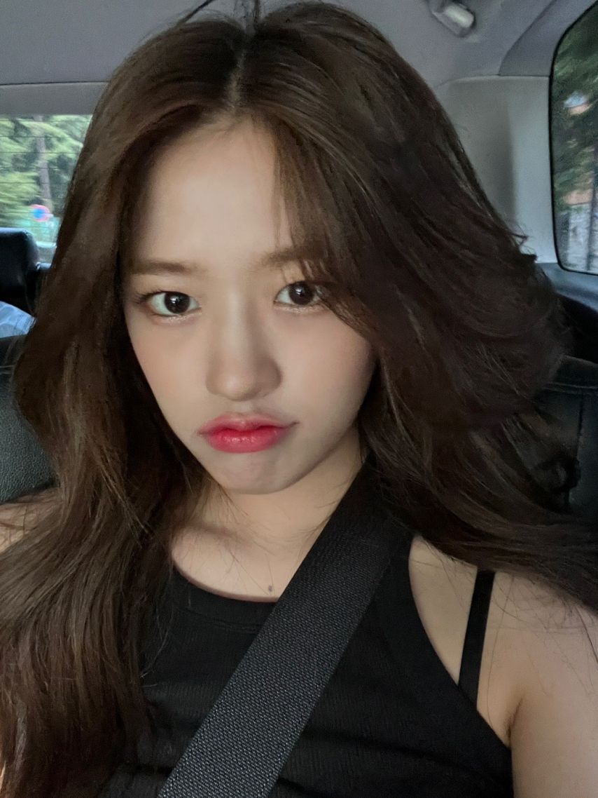 [아이브] 긴머리 안유진1_2.jpg