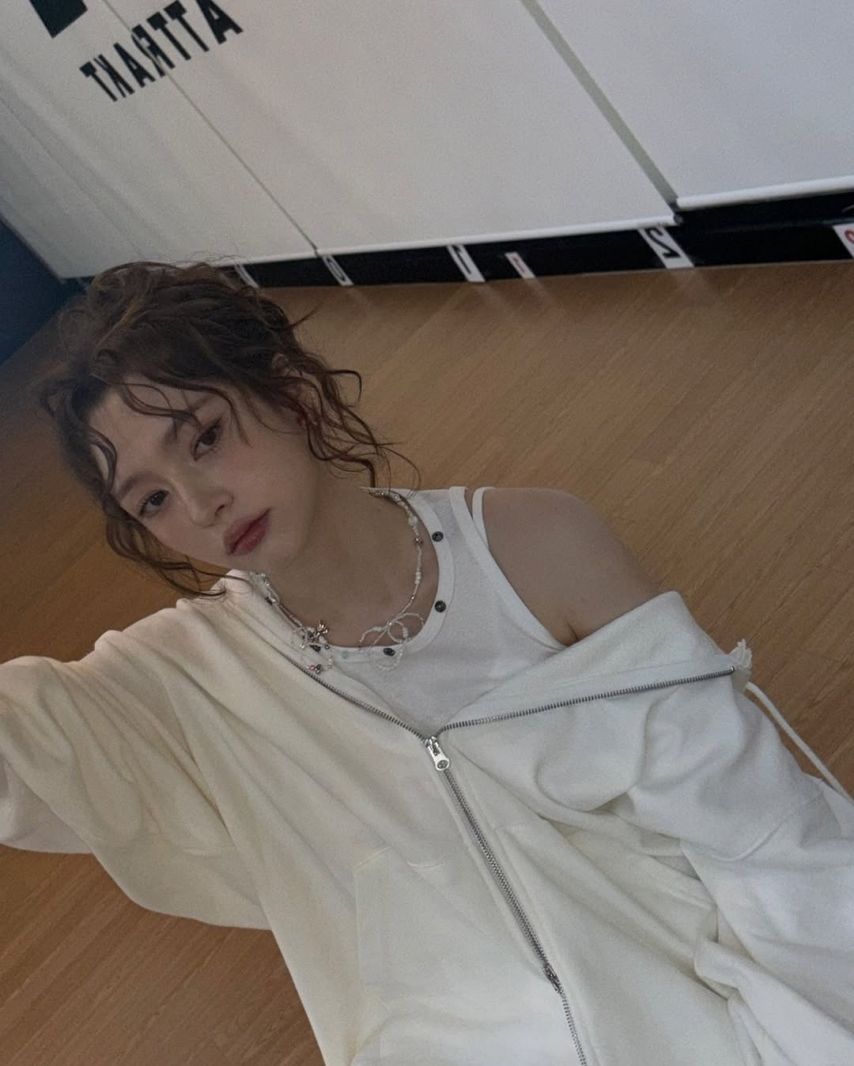 피프티피프티 문샤넬1_3.jpg